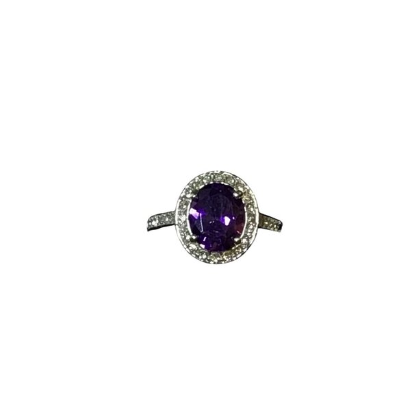 Avon Purple Oval CZ Halo Cocktail Ring Silver Tone Sparkling Accents (R151) - Picture 2 of 4